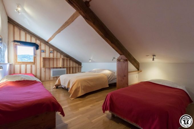 31G401244-67297022e083493ab032b9e8e7ecb2e5