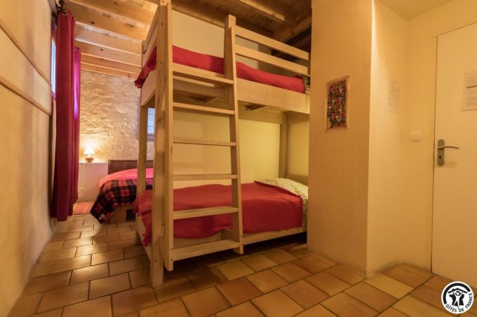 31G401244-88f2e1ec60a64ac2bc7b233d6982aaab