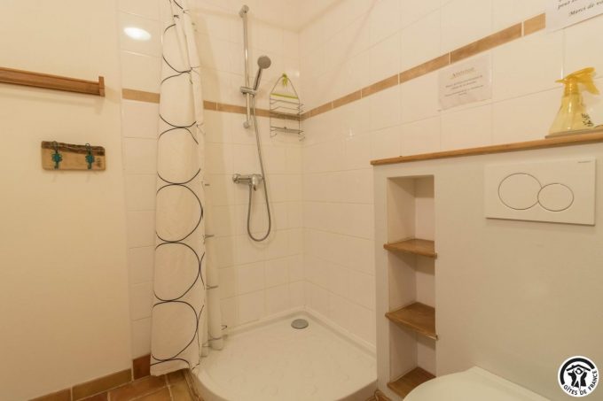 31G401244-b5167661dae84a40afb1706b6ce9d667