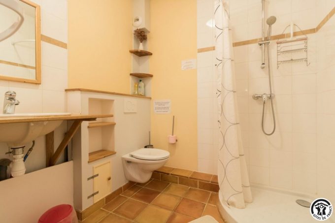 31G401244-f1e84cc9918d4d7a946a3cdb64be14fb