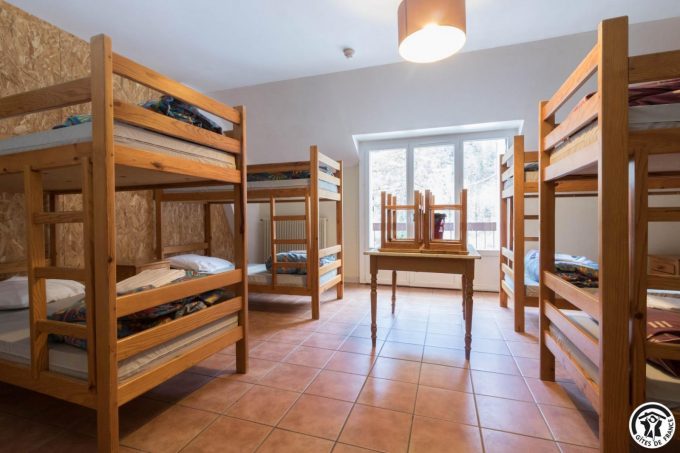 31G401468-0f372e8b251749dca9b6c8c540de76cd