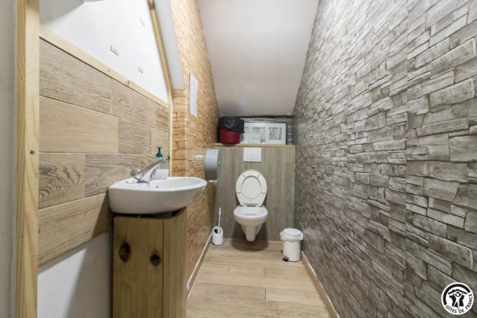 31G401468-6ab1d3297697448d81f002f03fd4a35a