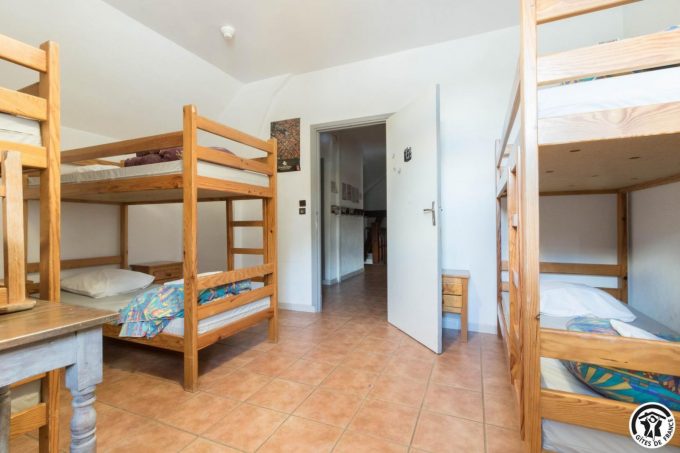 31G401468-6e4e8aceb8614b4eb74554e5e0cda2d6