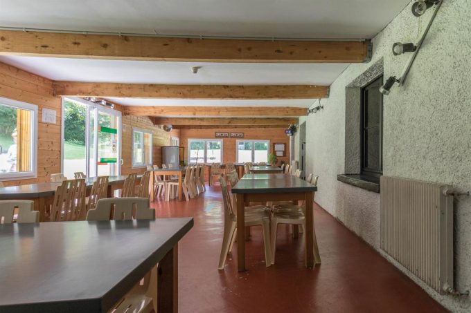 31G401468-c1d88477e0b947c4999f98987f4f5ff0