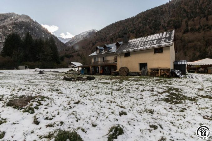 31G401468-d51a7bee63904ca79fbcec701322a120