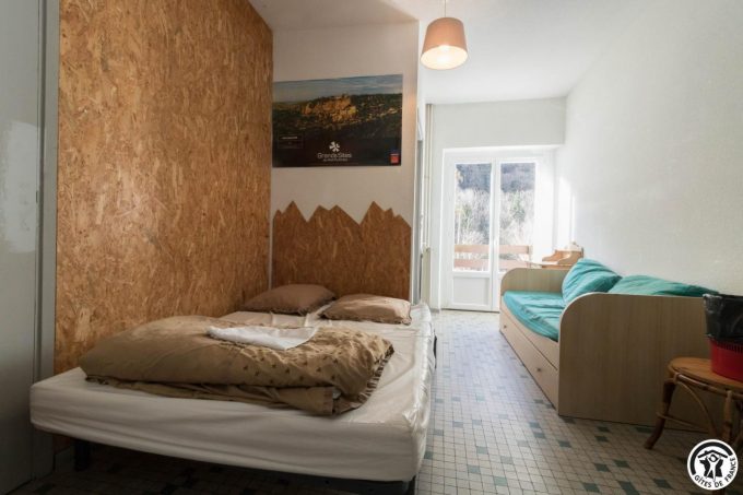 31G401468-d53b3a8ae0db46f68a81df33aa05d534