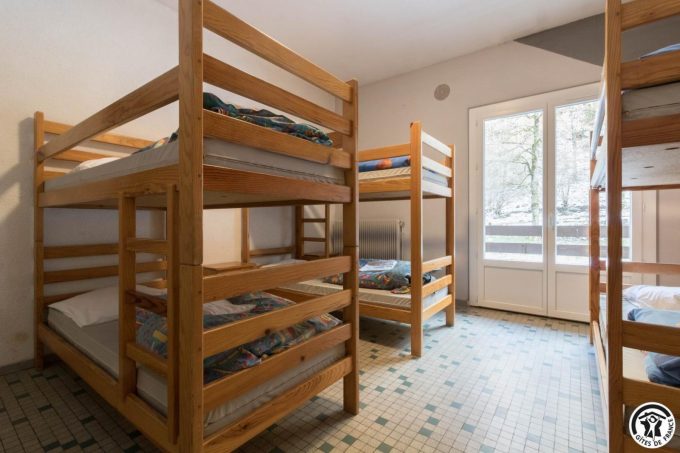 31G401468-edc0753e9ea04ea0acbd7c3d9b948806