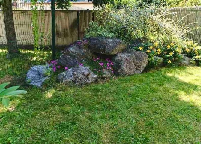 8d901701-559e-403b-82a8-595977a2e8a6