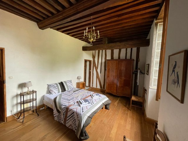Chateau-de-Labroquere-Chambre-Douve-Saint-Andre-Comminges-Pyrenees-3