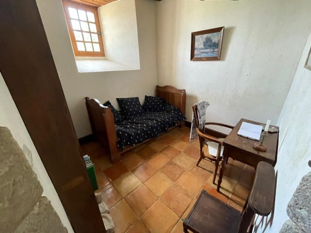 Chateau-de-Labroquere-bureau-Saint-Andre-CommingesPyrenees