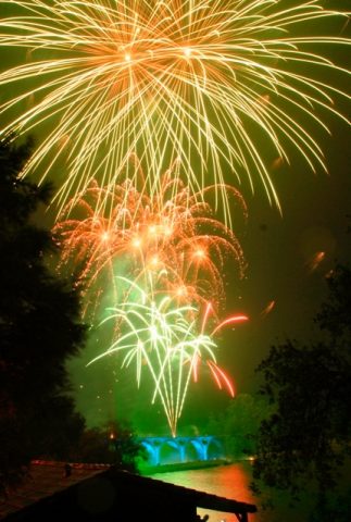 Fete-locale—Boulogne—feu-d-artifice—lac—viaduc4