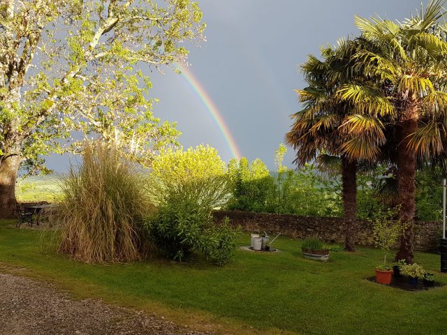 Gite-Chez-Astride–Gensac-de-Boulogne—-Jardin