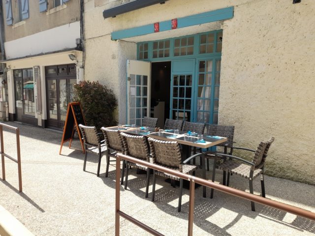 La-Fourchette-Authentique-Terrasse–Aurignac–IG.OTI-Comminges-Pyrenees
