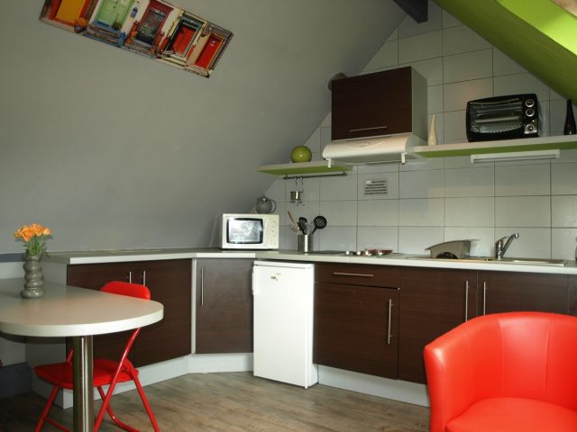 La-cuisine-crop2