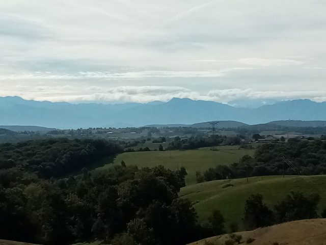 Laroclya-Vue-sur-les-Pyrenees