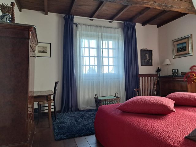 Le-Paradis-Chambre-d-hotes-La-chambre-rouge-Saint-Frajou-Comminges-Pyrenees
