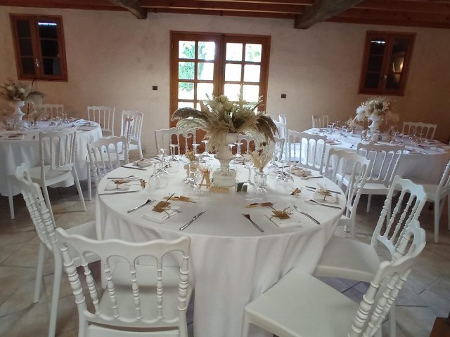 Le-Relais-de-Soubeille–La-salle-de-reception-Boulogne-sur-Gesse-Comminges-Pyrenees-2
