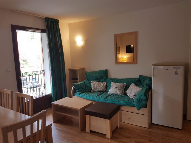 PAGES-V-Salon-2102–2-