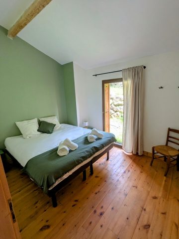 PXL-20250907-100924711-2