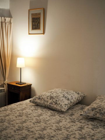 Saint-Laurans-Chambre-2-pieces—Lit-king-Size-Aurignac-Comminges-Pyrenees