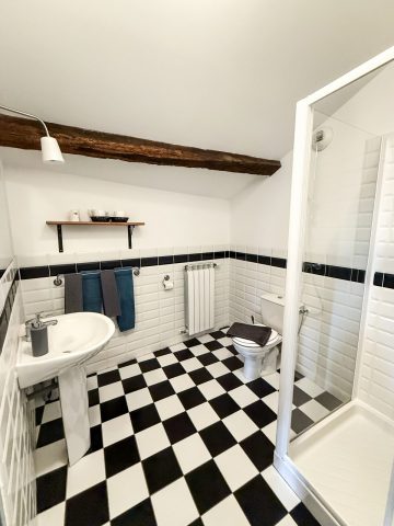 Saint-Laurans-Chambre-5–salle-d-eau-Aurignac-Comminges-Pyrenees