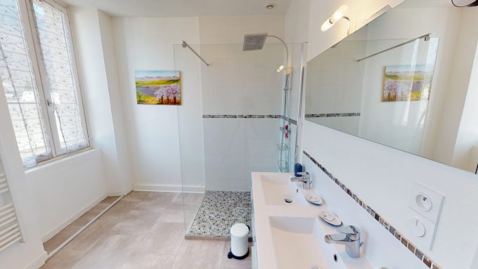 T-4-2eme-Etage-03242023-195750