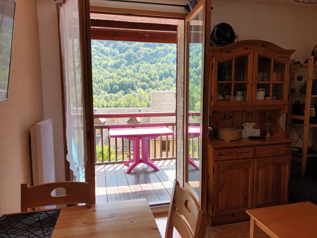 Vue-sur-l-exterieur-2