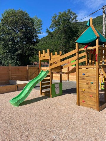 a9fbb00c-b220-4542-9060-c55dd17a4730