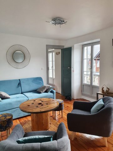 appartement-64-avenue-marechal-foch-luchon-salon2-petit-pyrenees31