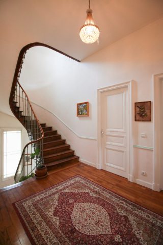 cage-escalier-palier-premier-etage