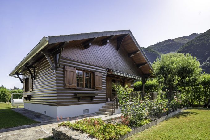 chaletprochedebagneresdeluchon4personnesgrandjardin-02072025-antignac-10