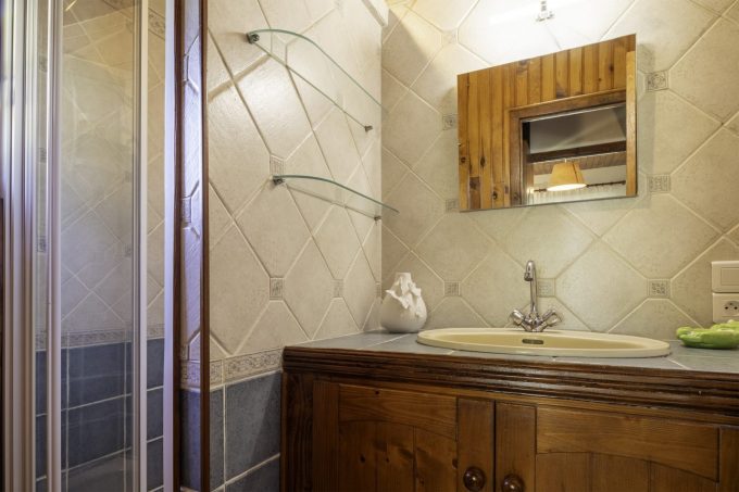 chaletprochedebagneresdeluchon4personnesgrandjardin-02072025-antignac-5