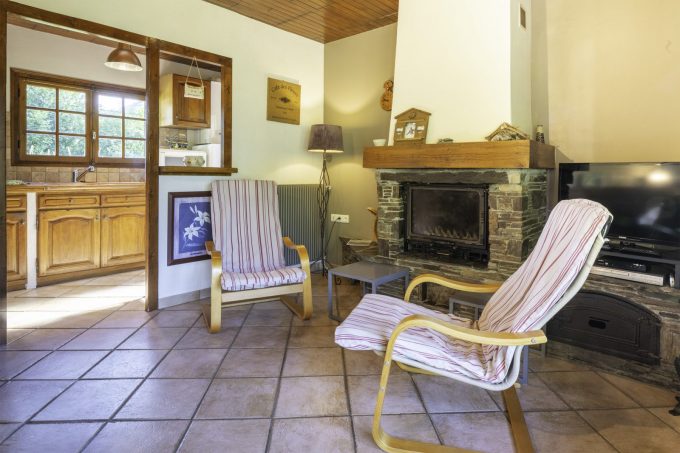 chaletprochedebagneresdeluchon4personnesgrandjardin-02072025-antignac-7