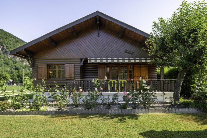 chaletprochedebagneresdeluchon4personnesgrandjardin-02072025-antignac-9