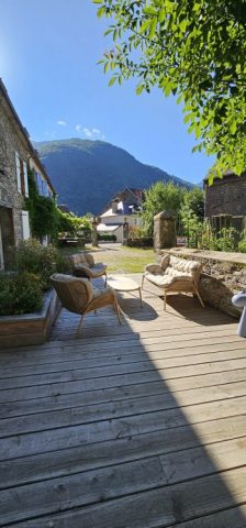 chambres-hotes-les-echappees-belles-exterieur-antignac-pyrenees31–10-