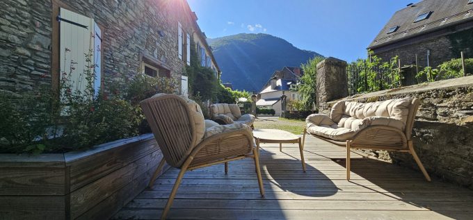 chambres-hotes-les-echappees-belles-exterieur-antignac-pyrenees31–11-