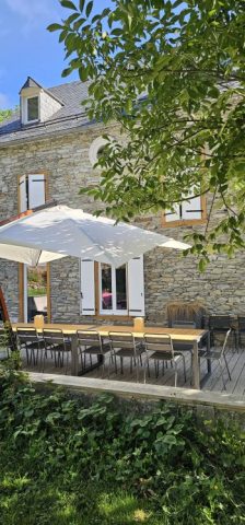 chambres-hotes-les-echappees-belles-exterieur-antignac-pyrenees31–7-