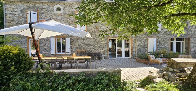 chambres-hotes-les-echappees-belles-exterieur-antignac-pyrenees31–9-