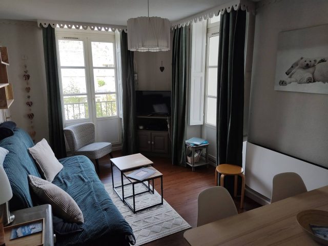 d6d71e04-81eb-4de2-b03b-f6f1a7b42442