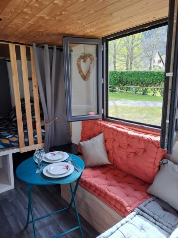 f210b4ba-a37f-449b-b5cc-c2dde5d7bbeb