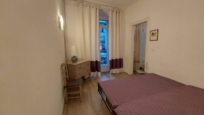 lits–commode-et-fenetre-Luchon-2023