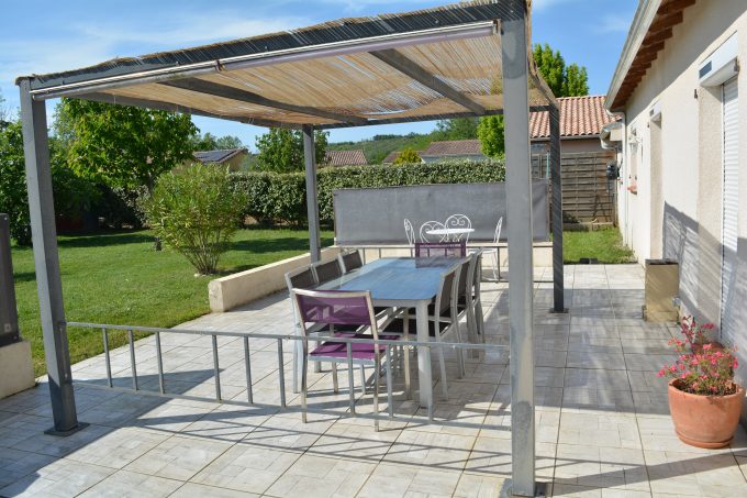 montesquieuvolvestre-maisoncharmante-terrasse-shapovalovavaleria