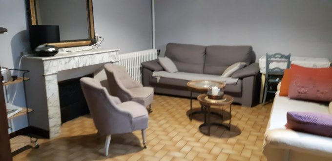 salon-photo1-maison-chiquita-LUCHON