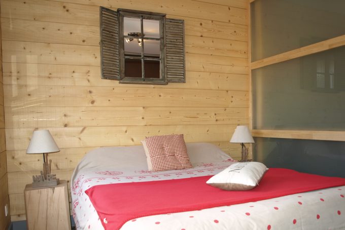 studio-n4-le-vieux-moulin-luchon-la-salle-a-manger-pyrenees31-2